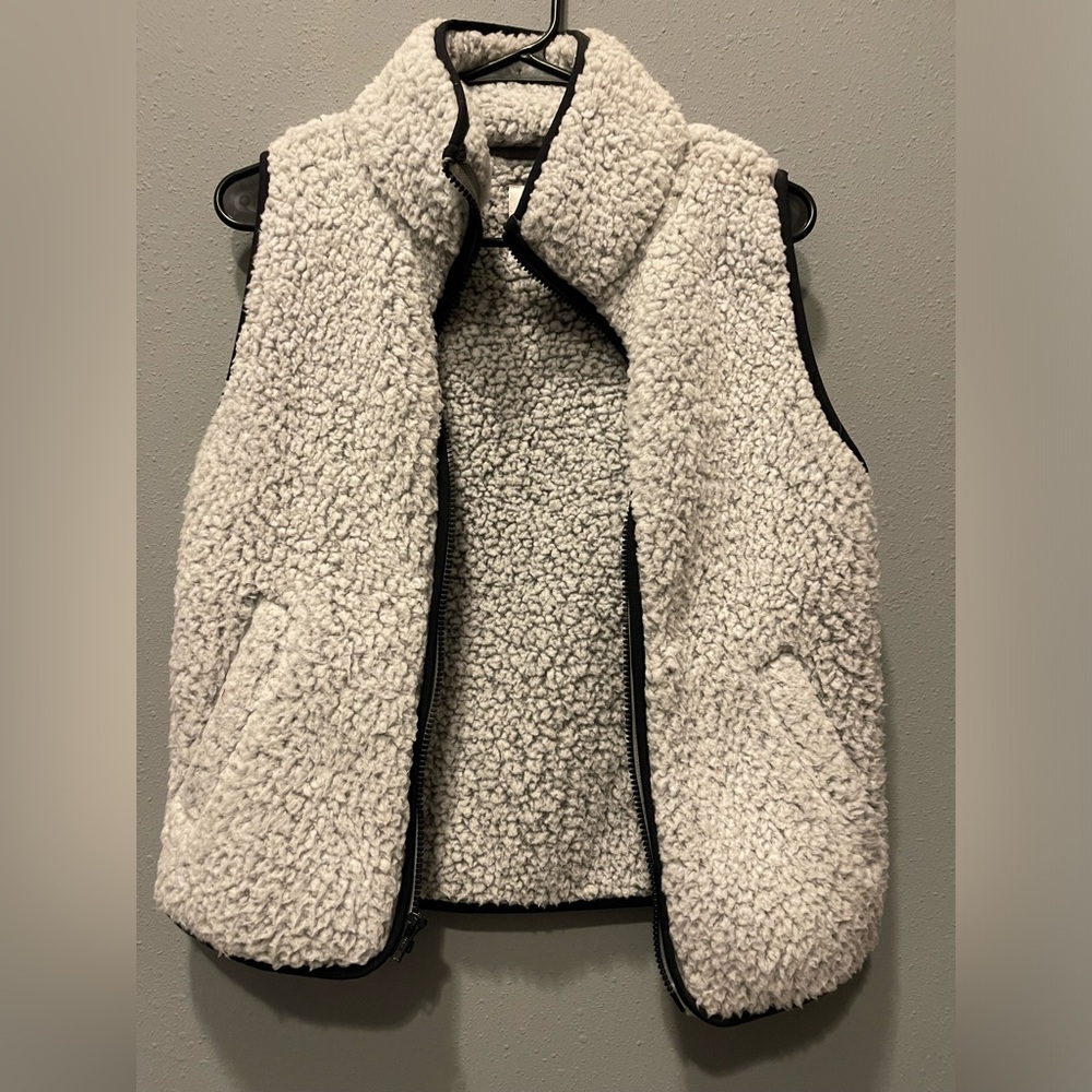 Small Fleece Vest